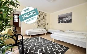 Budget Apartment by Hi5 - Révai köz